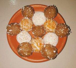 Narkel Naru/ Coconut Laddu by Nusrat Farzana