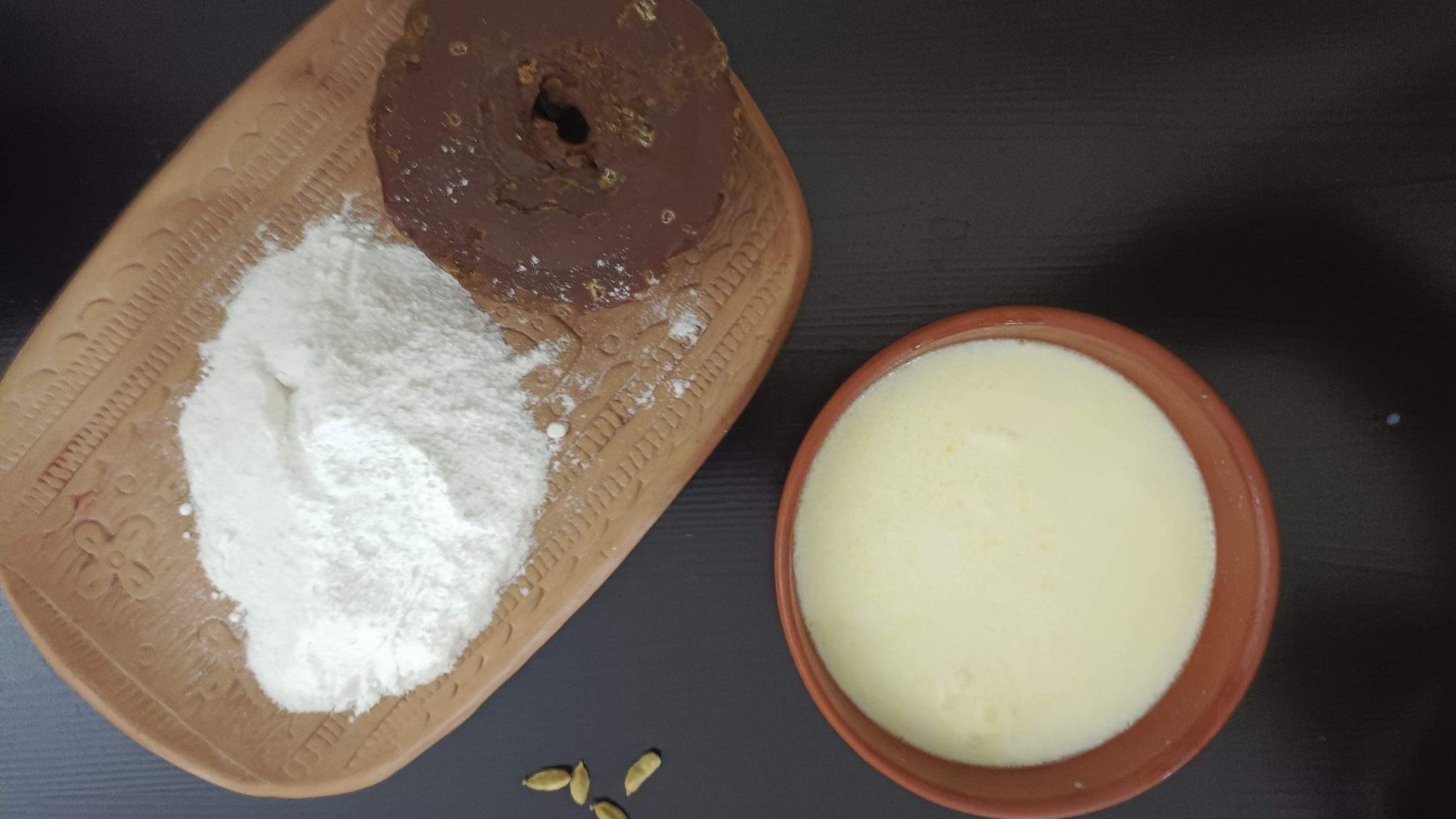 patishapta pitha ingredients