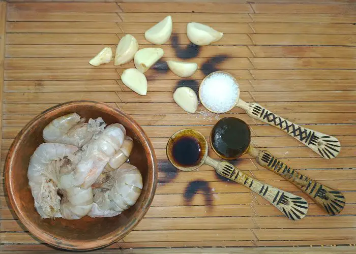 Thai-Style-Prawn-Garlic-Ingredients