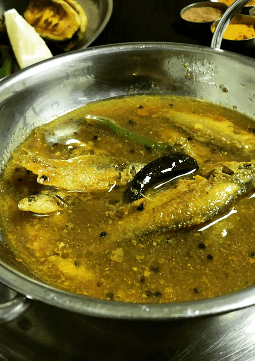 puthi-macher-tok-bengali-fish-curry-recipe-main-photo