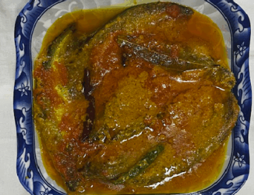Spiced Fish Curry (Mouri Parshe)