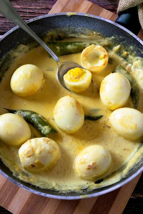egg curry in coconut milk dim er korma