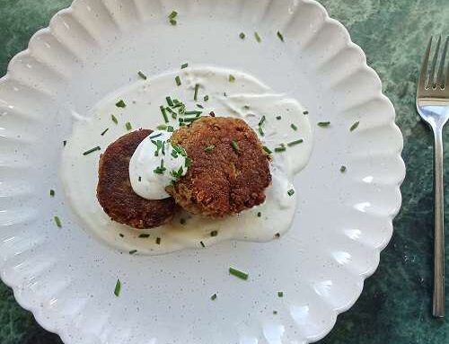 Lentil Fritters with Yoghurt Sauce