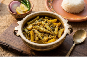 Aloo Begun Diye Dhela Macher Jhol (Potato and Eggplant Fish Curry)