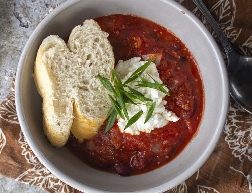 Spiced Red Bean Chili with Cinnamon and Clove